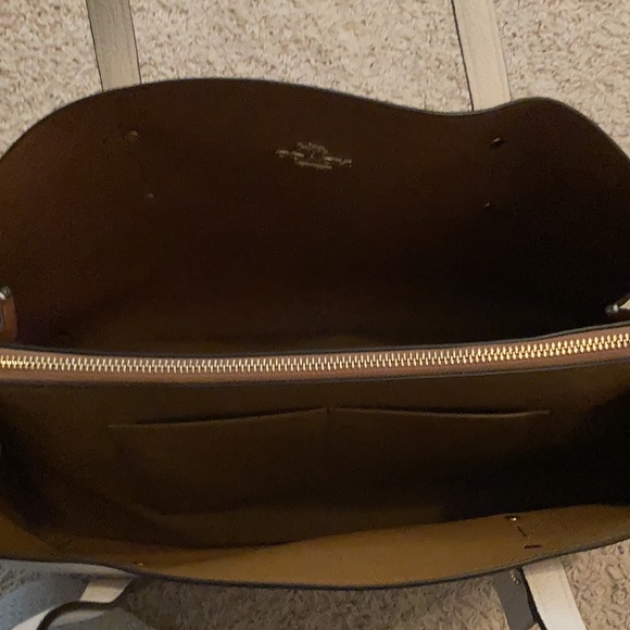 Coach Chalk Tote - Picture 2 of 3